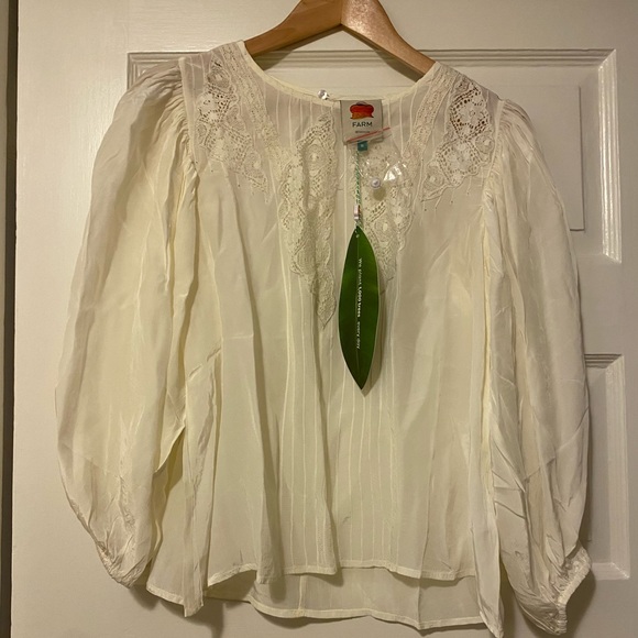 FARM Rio Tops - FARM Rio Women's Off White Lace Blouse Size M